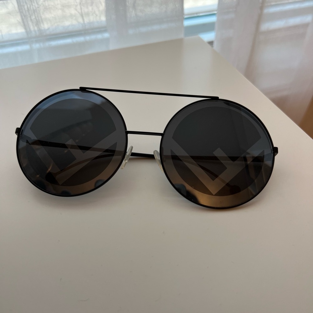 Black FF 0285/S Round Sunglasses